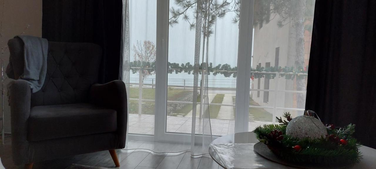 Fenix Apartment & Rooms Vinci Dış mekan fotoğraf