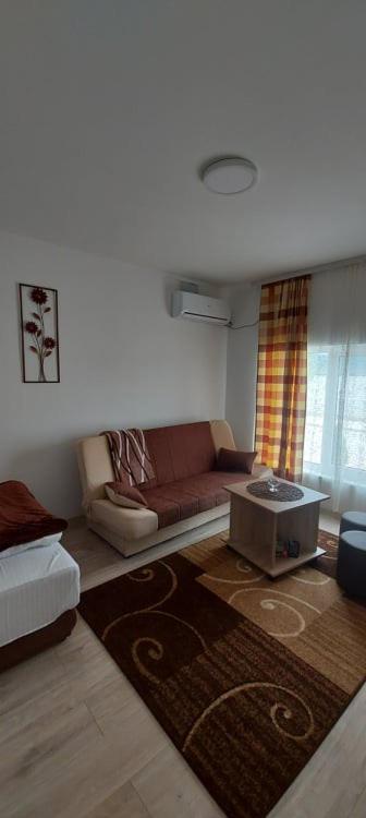 Fenix Apartment & Rooms Vinci Dış mekan fotoğraf